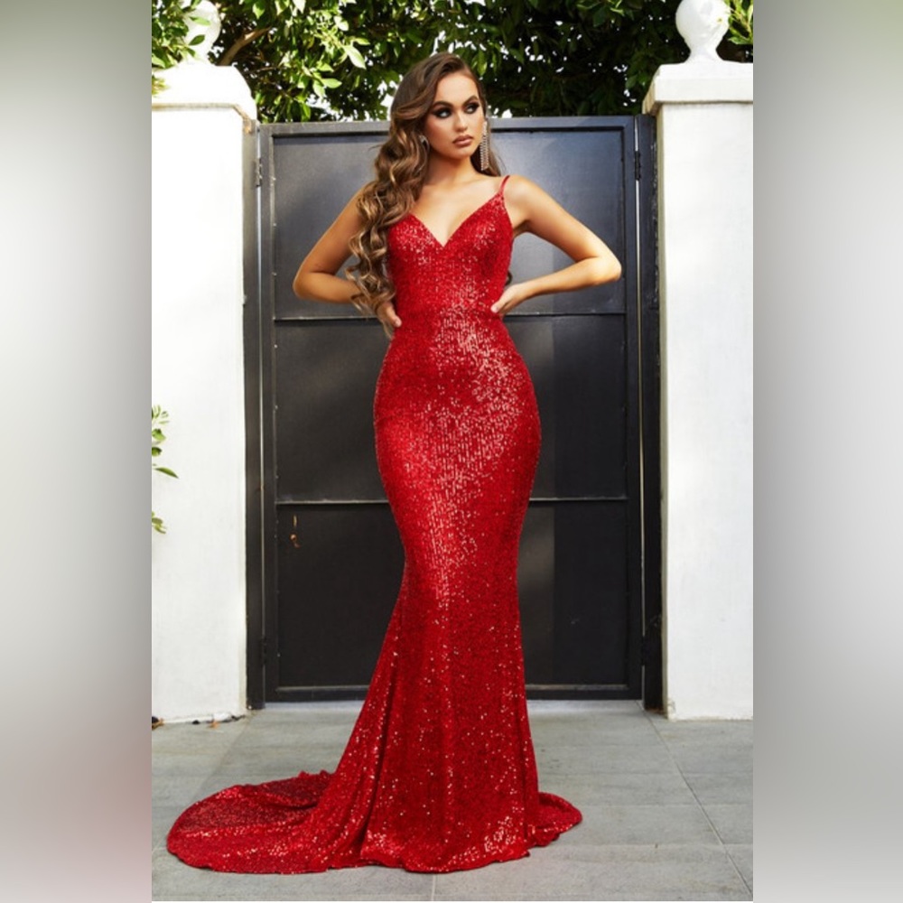new with tags- glistened gown red- Portia and scarlett